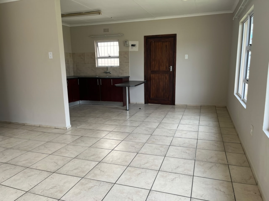 To Let 3 Bedroom Property for Rent in Southernwood Eastern Cape